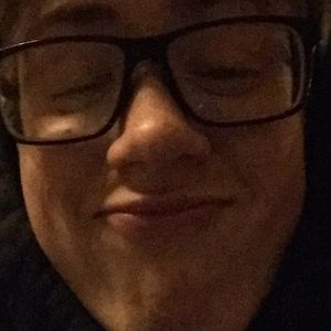 Meet your Posher, Max